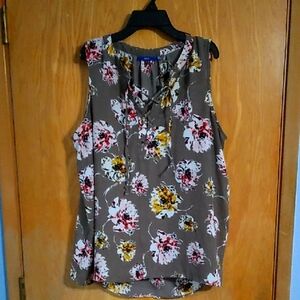 Floral Lace Up Front Sleeveless Blouse